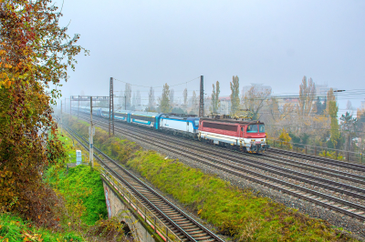 ZSSK 240 081 in Sliačska mit dem EC172