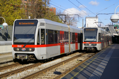 Wiener Linien T 2648 in Tscherttegasse mit dem U6