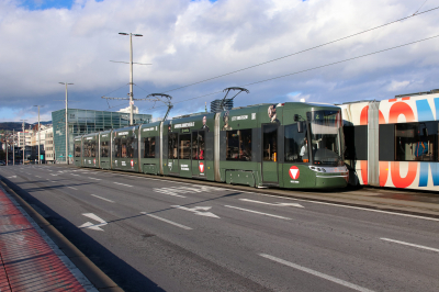 081 LINZ AG Linien  Freie Strecke  Linz Nibelungenbrücke  Railwayfans