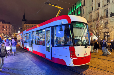 1842 DPMB  Freie Strecke  Brno Moravské náměstí  Railwayfans