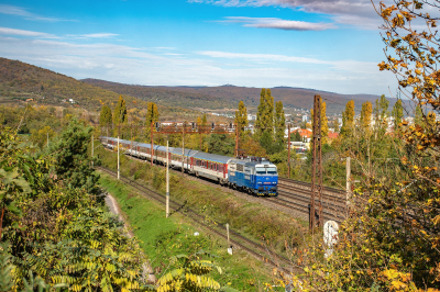 ZSSK 350 020 in Sliačska