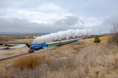 KZHV 477 013 in Großlomnitz