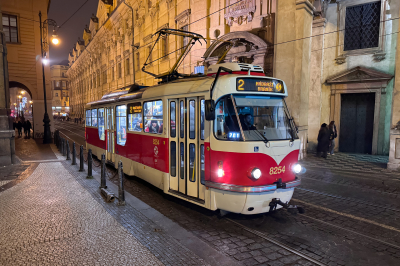 DPP 8254 in Praha Kreuzherrenplatz