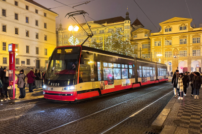 DPP 9220 in Praha Malostranske namesti