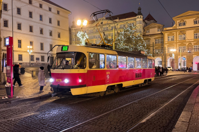 DPP 8076 in Praha Malostranske namesti