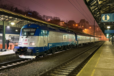 České dráhy 380 005 in Praha hl.n.