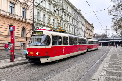 DPP 8537 in Praha hl.n.