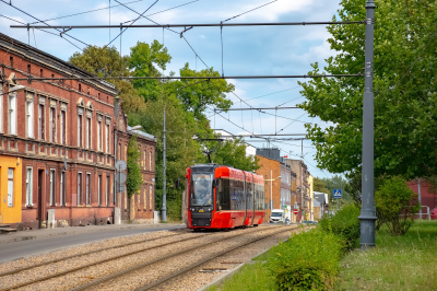 Tramwaje Śląskie 1044 in Obrońców Westerplatte