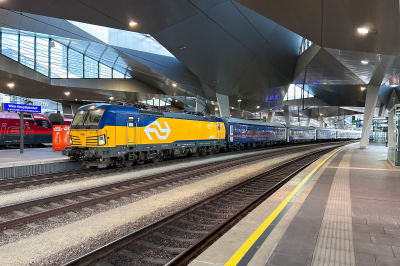 NS 193 733 in Wien HBF mit dem NJ 490