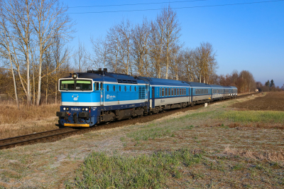 České dráhy 754 029 in Luznice mit dem R 321