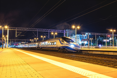 PKP Intercity ED250 007 in peron 4