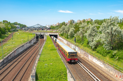 S-Bahn Berlin 480 044 in Schwedter Steg