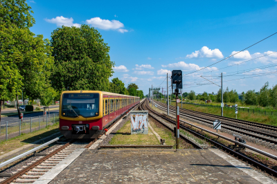 S-Bahn Berlin 481 263  in Johannisthal