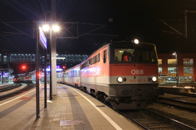 ÖBB 1142 637 in Bruck an der Mur mit dem EC 151