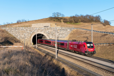 ÖBB 1116 251 in Weißenkirchen an der Perschling mit dem Railjet 649