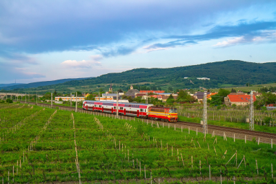 ZSSK 240 076 in Bösing
