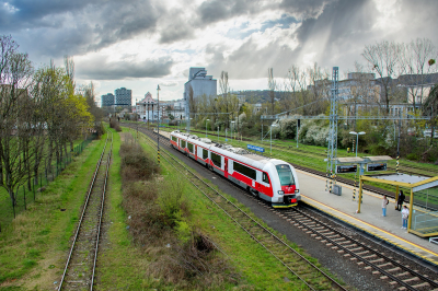 ZSSK 861 027 in Bratislava predmestie
