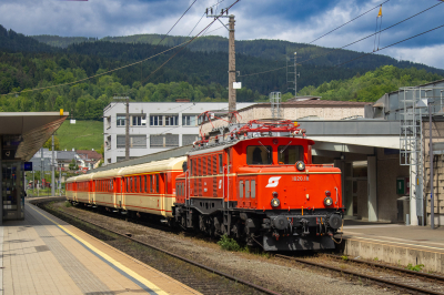 EBFL 1020 018 in Leoben Hbf