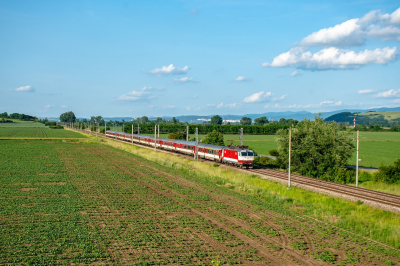 ZSSK 350 011 in Štvrtok