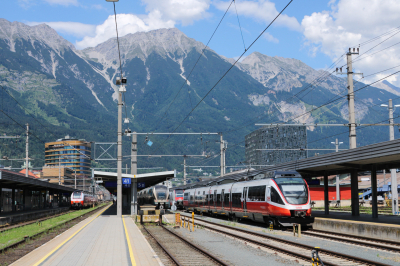 4024 025 ÖBB  Innsbruck Hauptbahnhof S3 Bahnhofsbild  Railwayfans