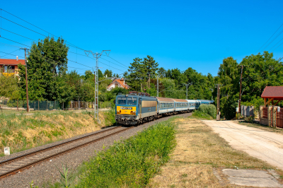 MÁV-START V63 056 in Szúnyog utca