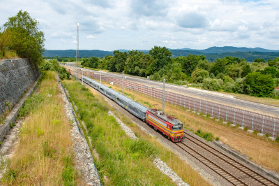 ZSSK Cargo 240 001 in Dolný Hričov